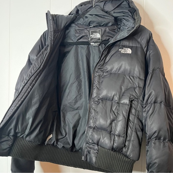 The North Face Black Hooded Puffer Jacket Cropped Down 550 Fill Women's S - Picture 3 of 11